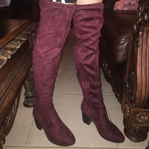 Sz 8.5 burgundy over the knee boots